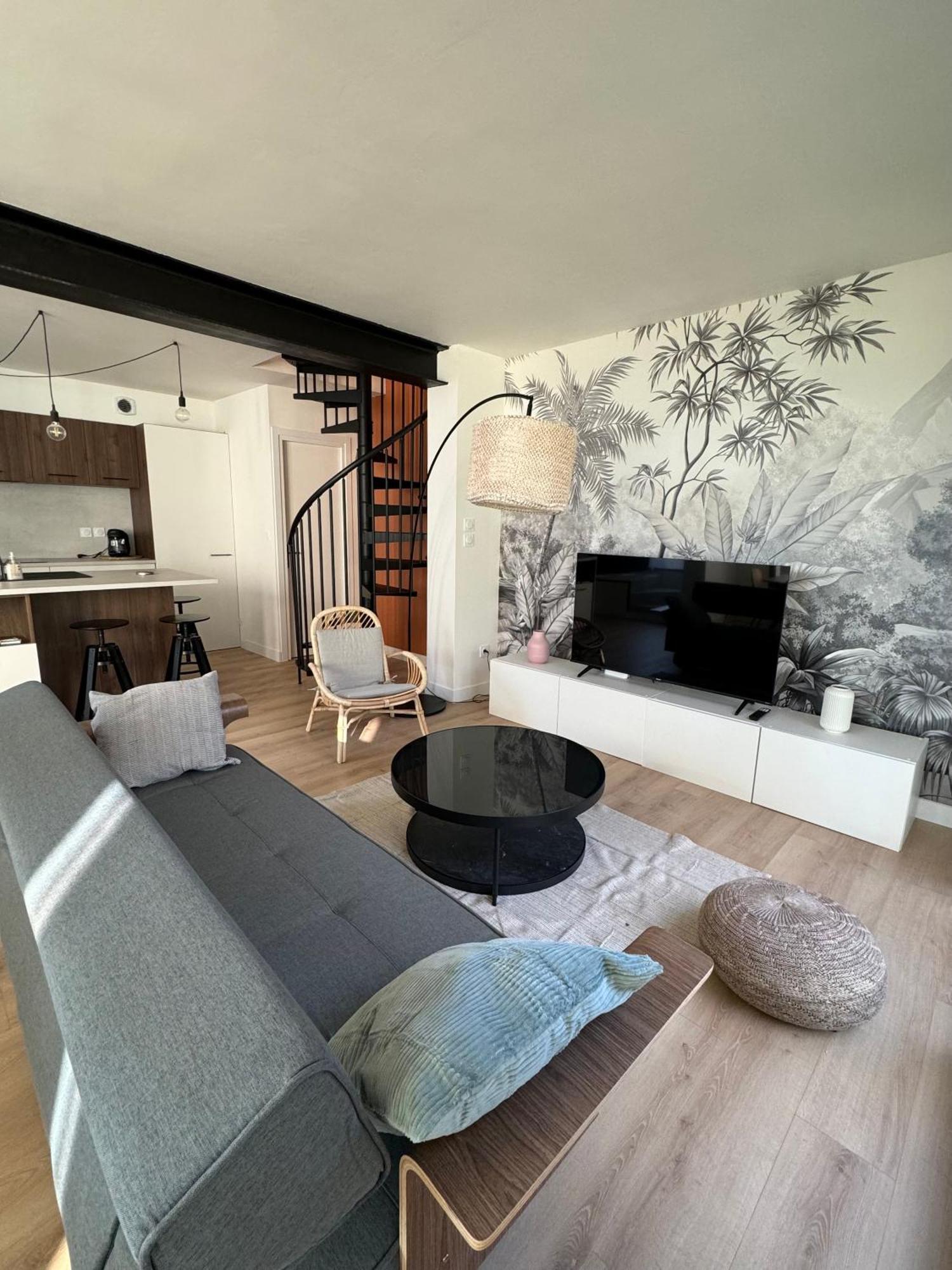 Elegante Maison De Ville Renovee Toulouse Buitenkant foto